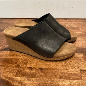 Papillon Namica Washed Metallic Antique Black Sandal